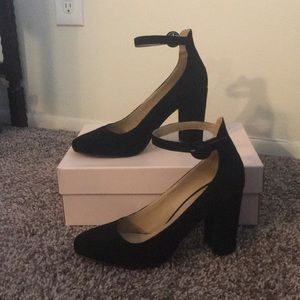 Chinese Laundry black heels
